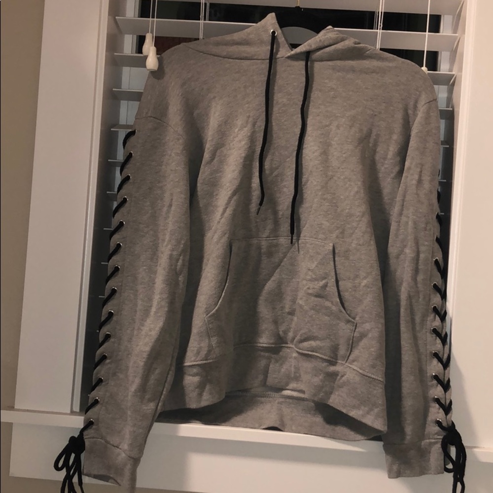 Grey hooded sweater